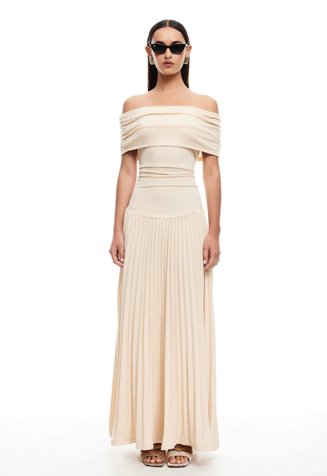 Della | Women&