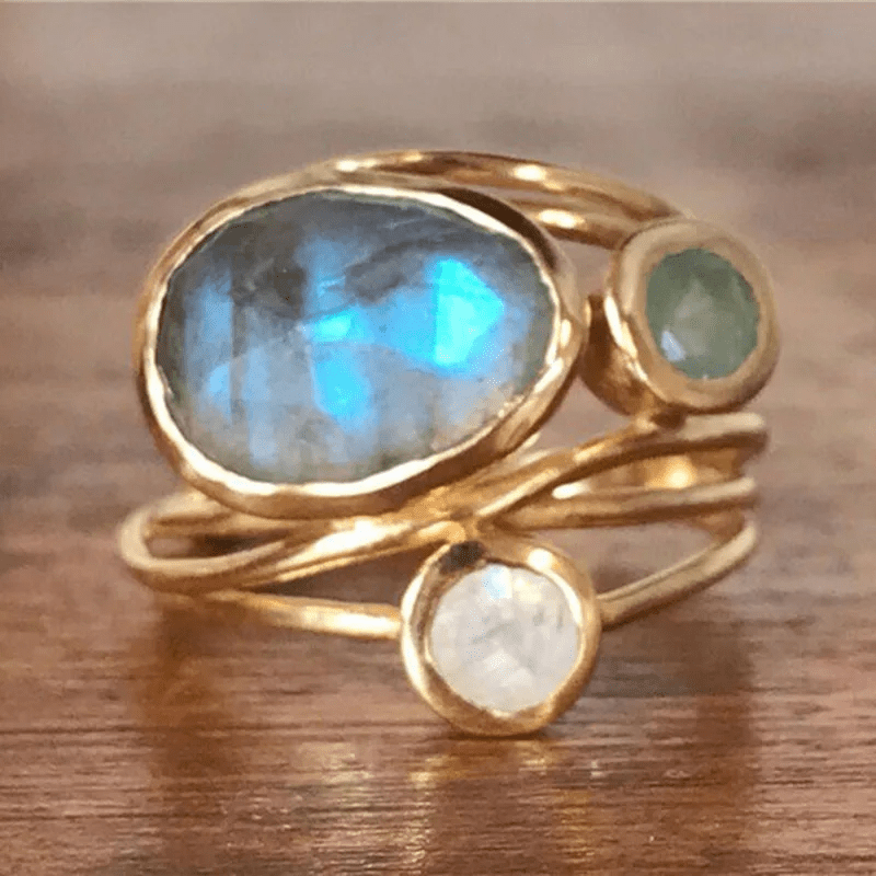 Ellie | Women&