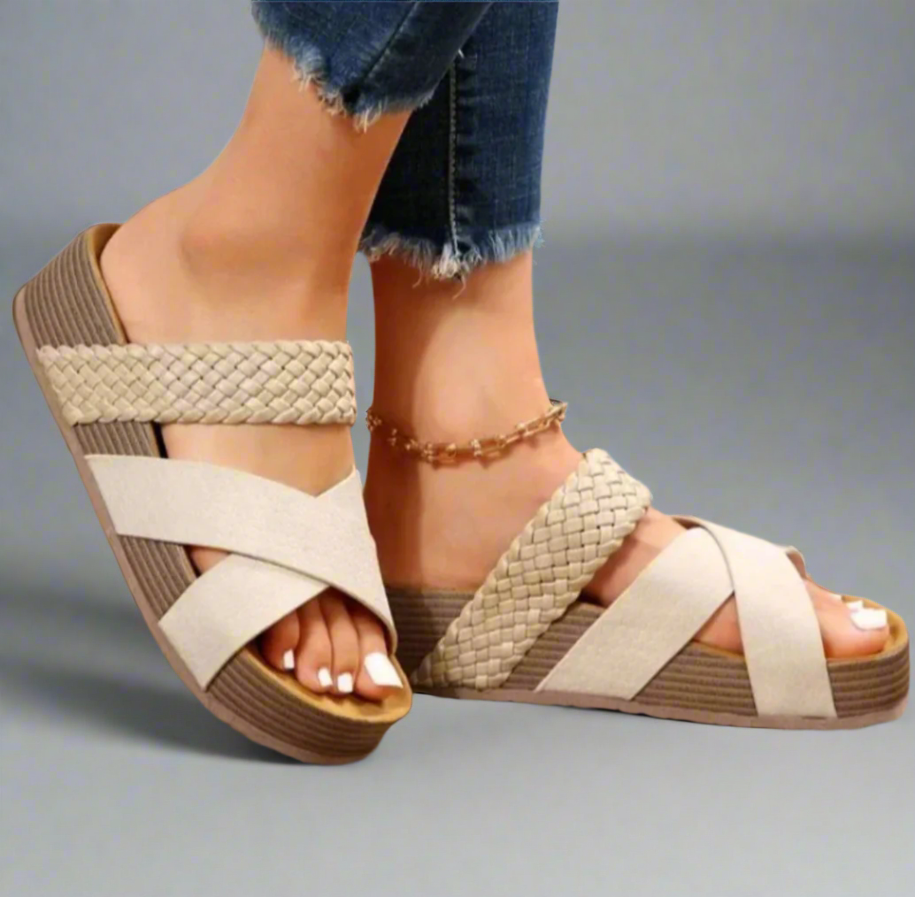 Holly | Women&
