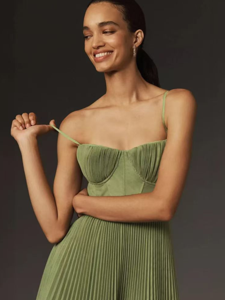 Leah | Women&