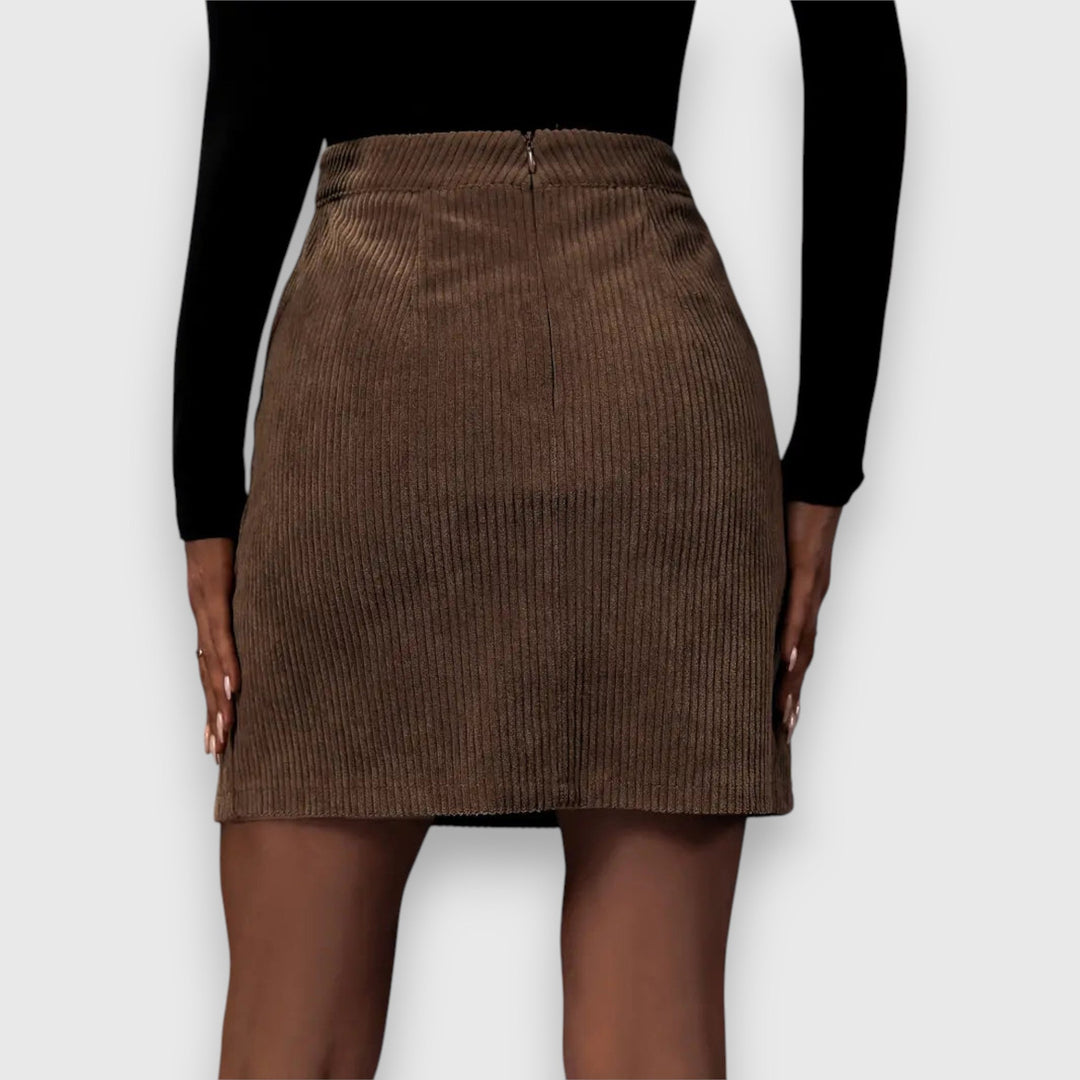 Linda | Women&