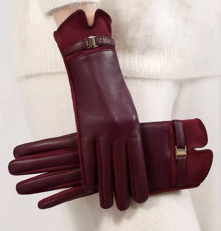 Gemma | Fitted Leather Gloves with Buckle Cuff