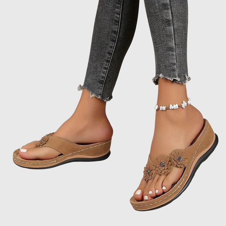 Phoebe | Women&
