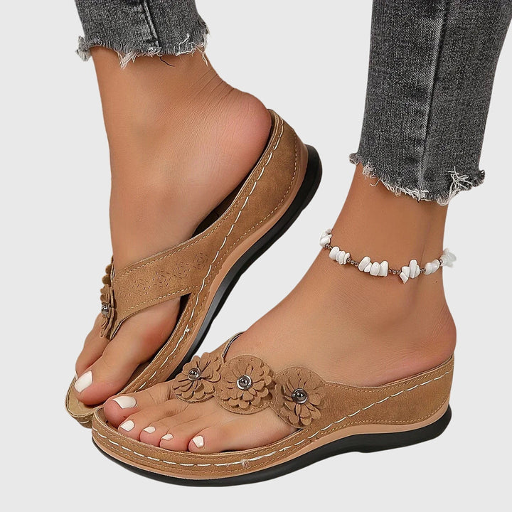 Phoebe | Women&