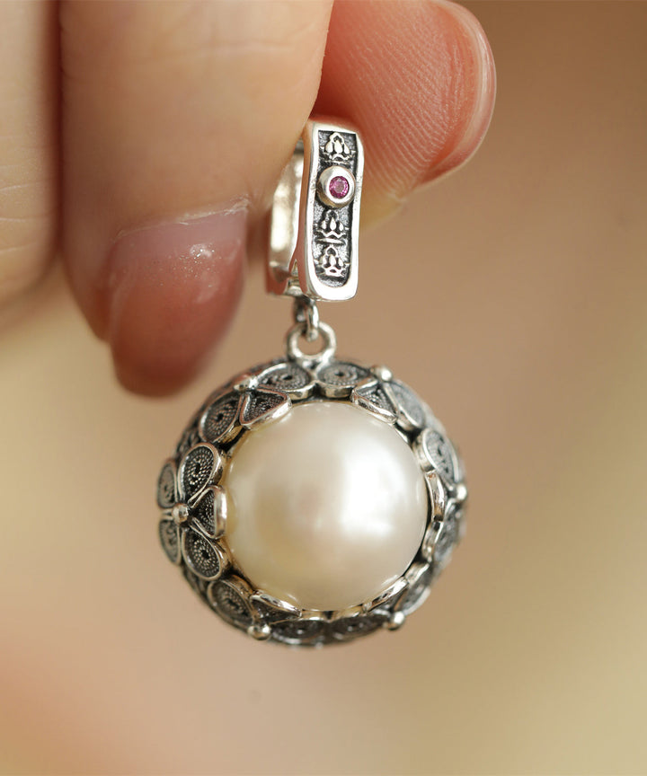 Holly | Beaded Pearl Pendant Silver Necklace