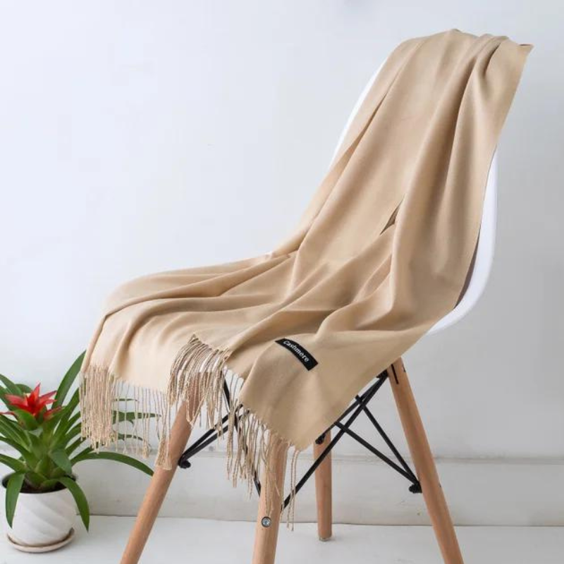 Nova | Cashmere Scarf with Fringed Edges